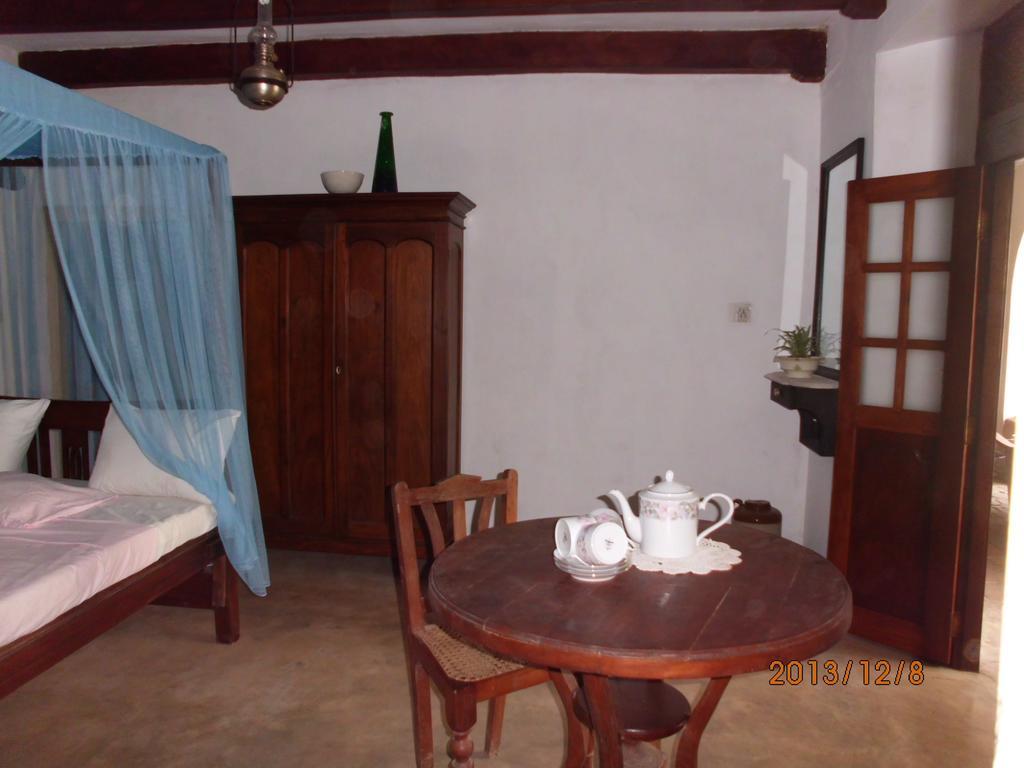 Beatrice House Galle Fort - Homestay Стая снимка