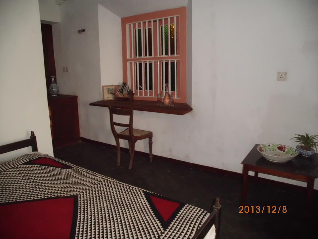 Beatrice House Galle Fort - Homestay Стая снимка